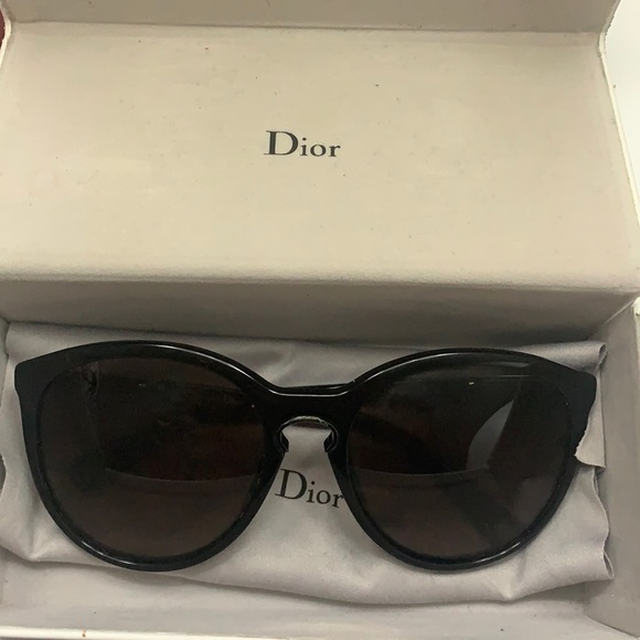 Dior | Accessories | Dior Entracte Sunglasses | Poshmark display picture 1